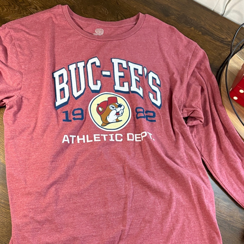Buc-ee's Red Long Sleeve Tee